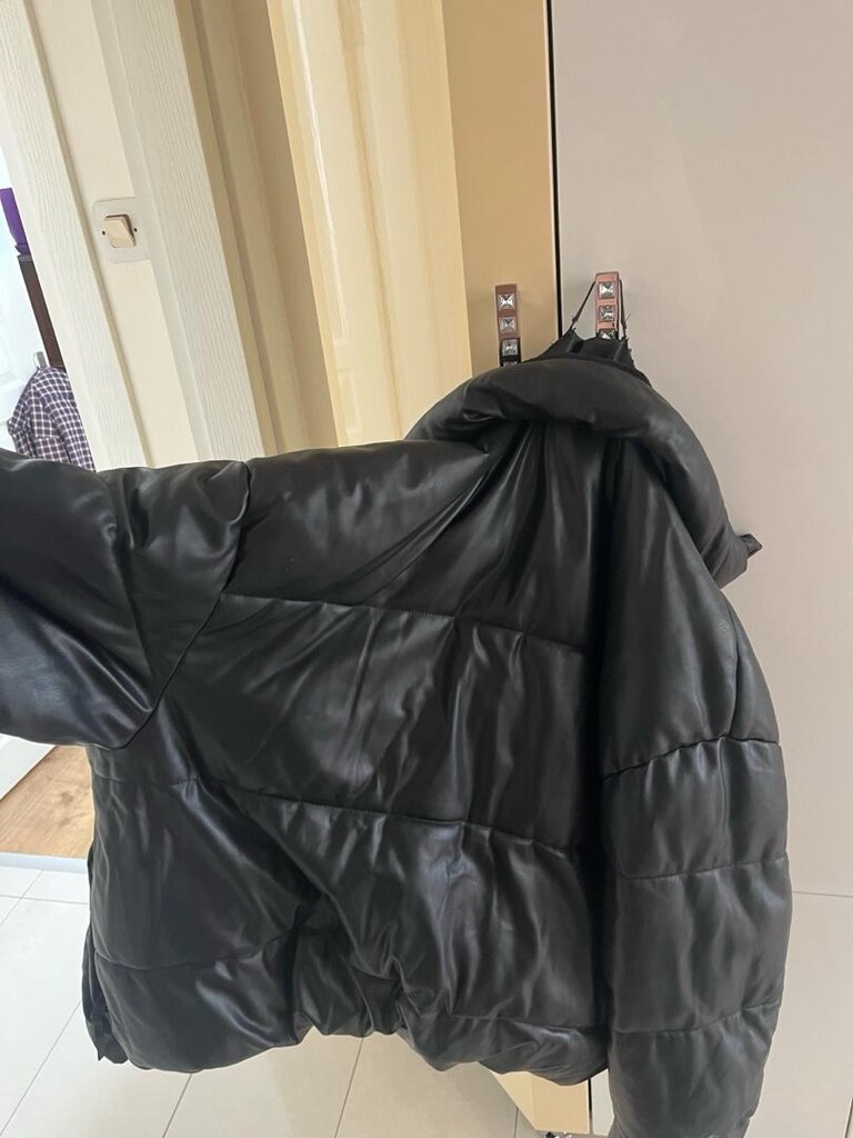 Bershka Şişme Mont - 3