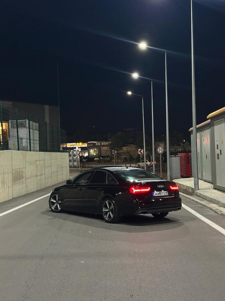 AUDI A6 - 9