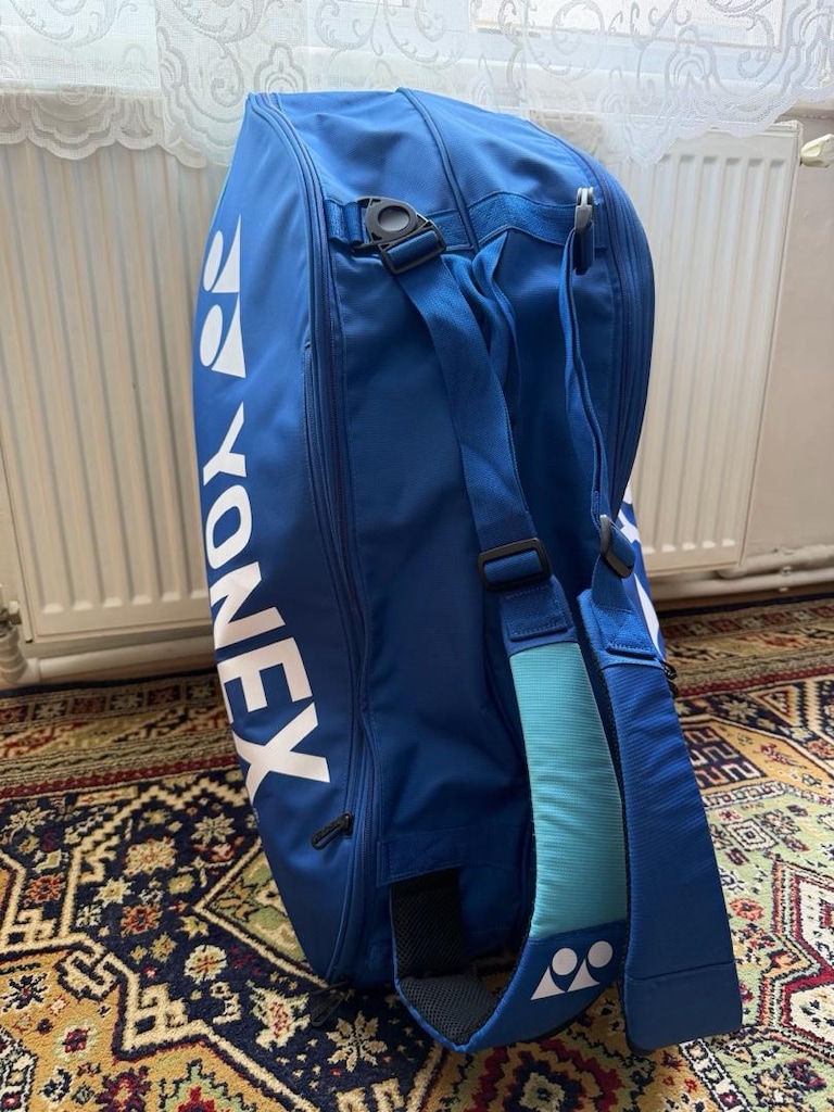 yonex tenis çantası 6lı - 4