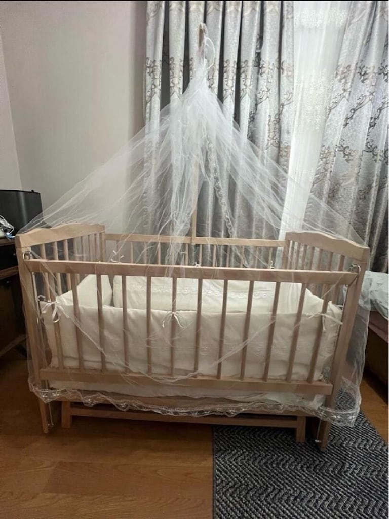 Ahşap Bebek Beşiği – Cibinlikli, Çok Temiz - 4