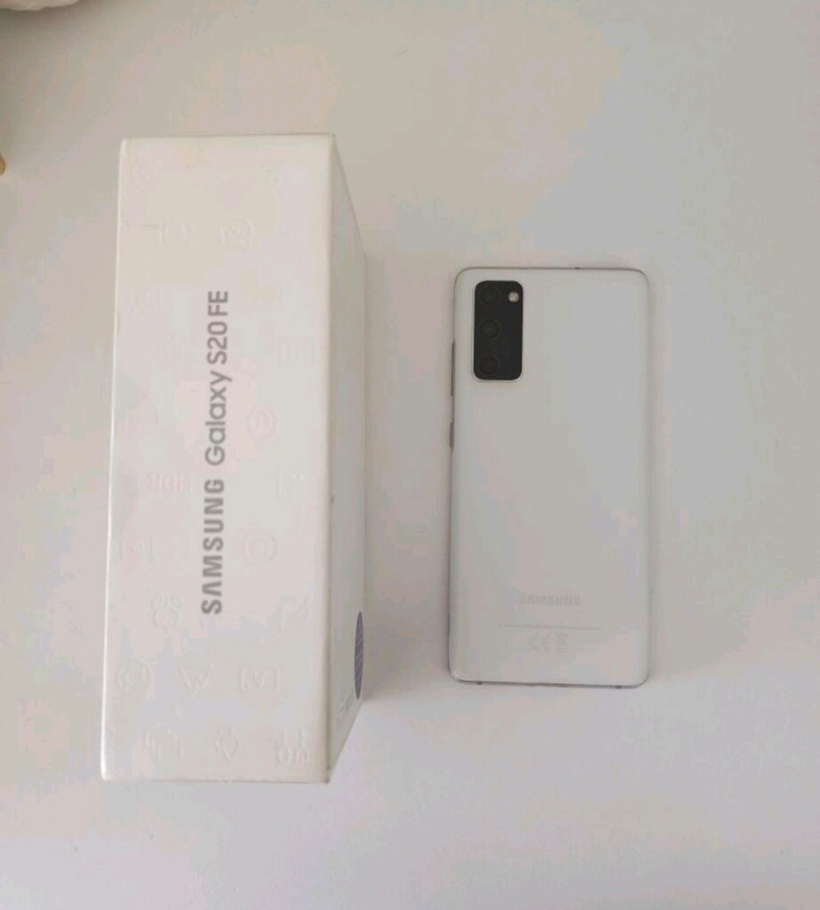 Samsung Galaxy S20 FE 256 GB - 4