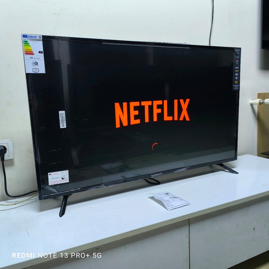 Botech 110 Ekran Sıfır Android LED TV kutusunda - 6