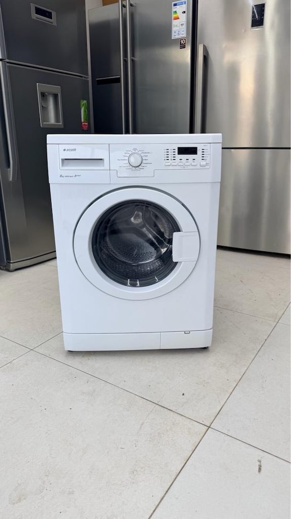 Arçelik 8 kg çamaşır makinası çok temiz sorunsuz çalışır durumda - 2