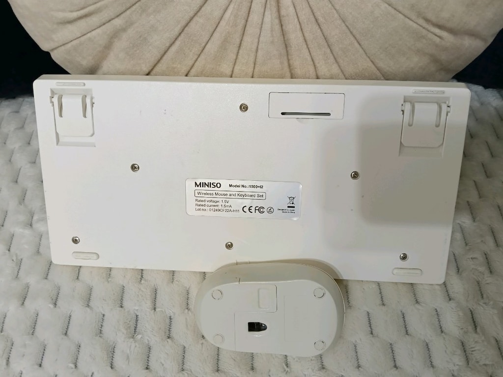 MINISO KABLOSUZ KLAVYE MAUS SETİ - 2
