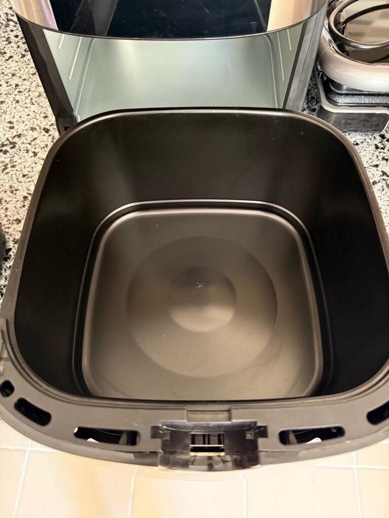 Onvo Airfryer 8 Litre - 4