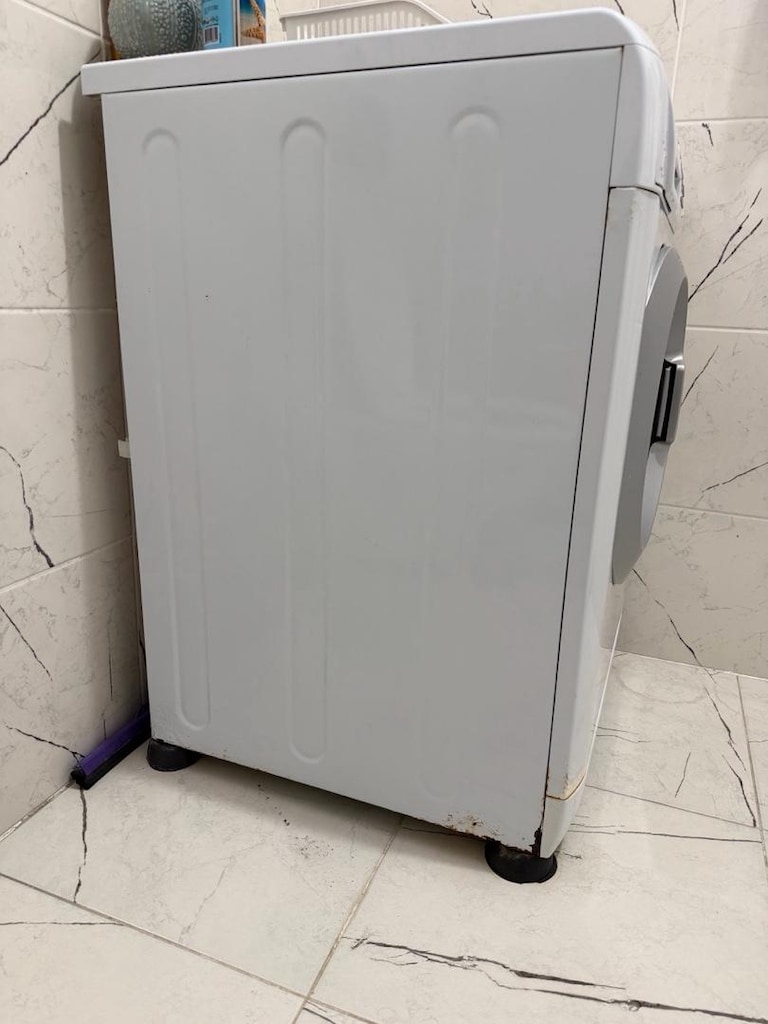 Ariston 9 kg çamaşır makinesi - 2