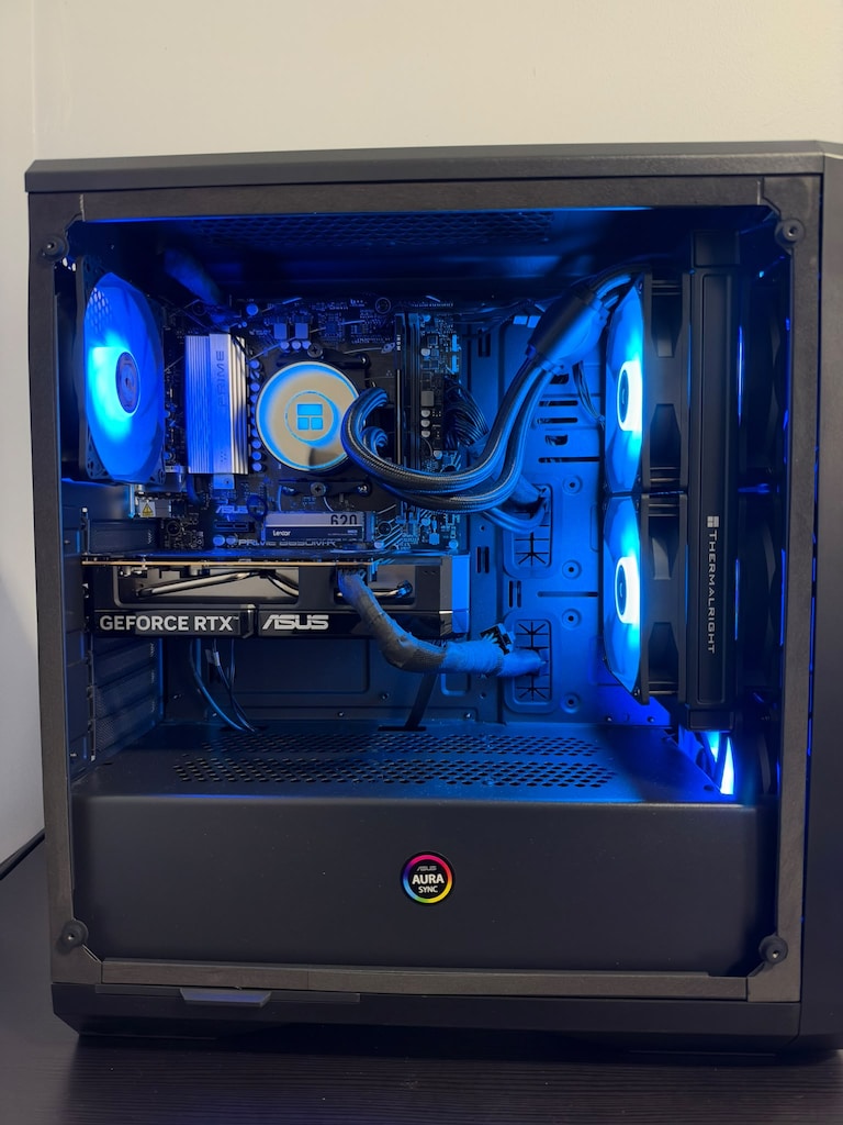 RYZEN 5 7600 / RTX 5060 / 16 GB DDR5 / 1TB SSD - 8
