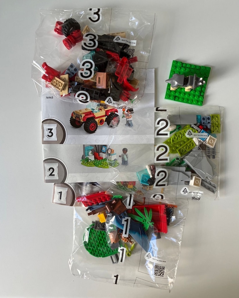 LEGO Jurassic World Yavru Dinozor Kurtarma Merkezi 76963 - 3