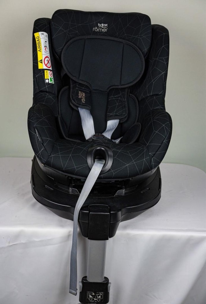 Britax Rômer dualfix M plus 360 derece dönebilen koltuk - 7