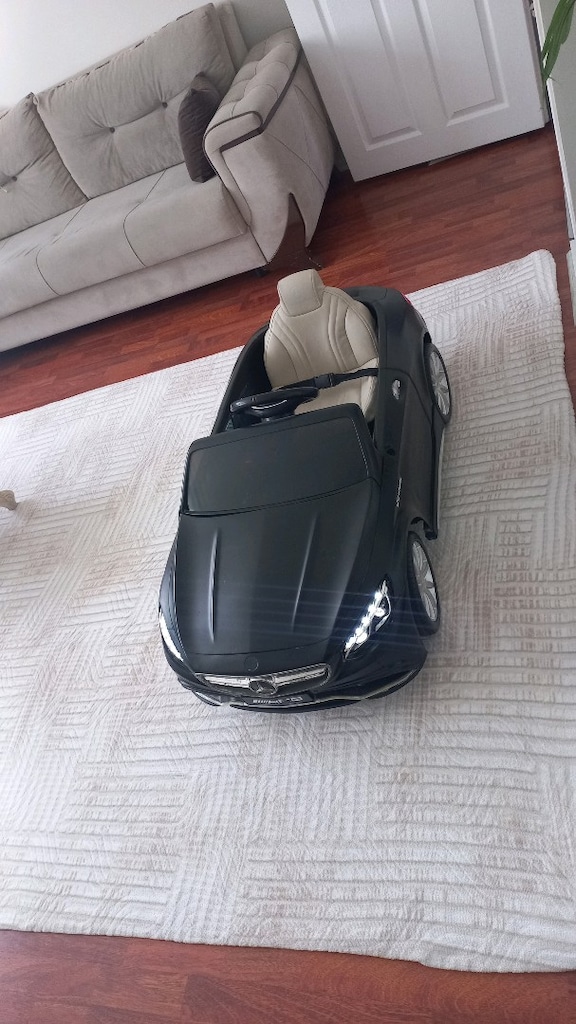 mercedes lisanslı Bluetoothlu radyolu usbli akülü araba 12volt - 4
