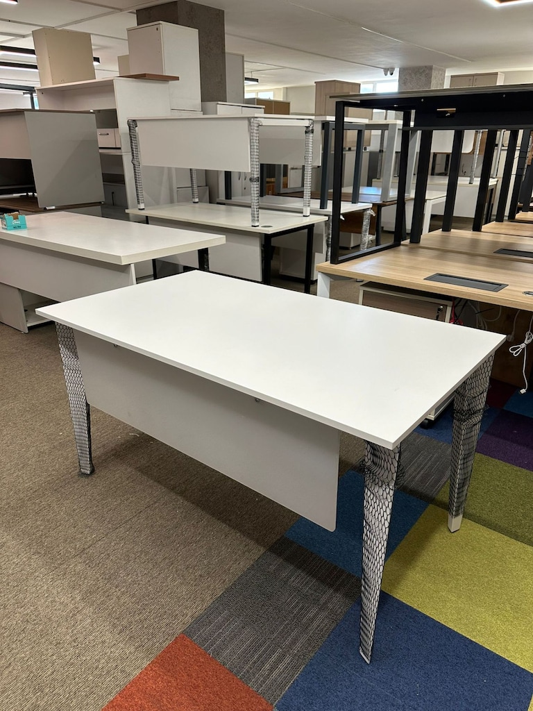 KLAS OFİS ÜSKÜDAR 140X70 ÖZEL YAPIM ÇALIŞMA MASASI SIFIR - 3