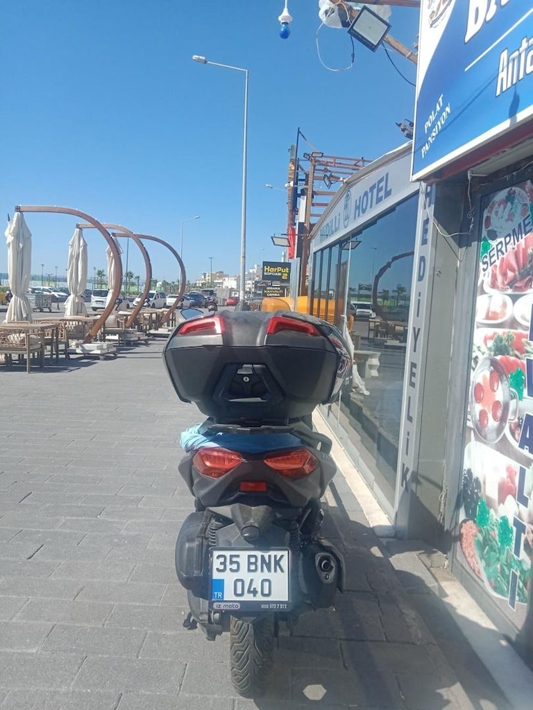 250 yahama xmax sıfır ayarında - 4