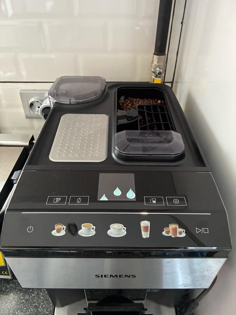 Siemens EQ500 tam otomatik kahve makinesi - 2