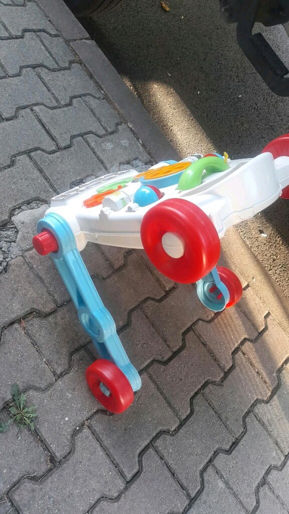 yürüteç tuşları çalışıyor ayrıca yürüme arkadaşım oda çok fonksiyonlu - 4