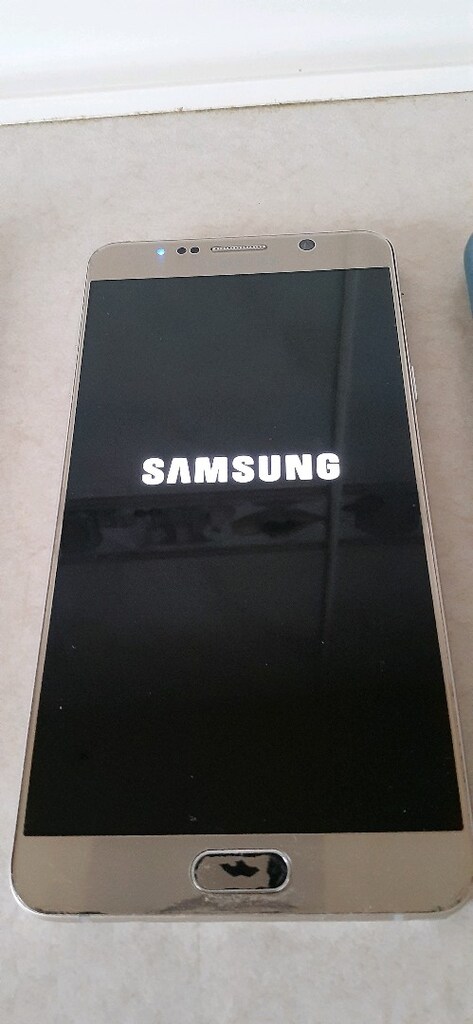 3 Adet telefon - 7