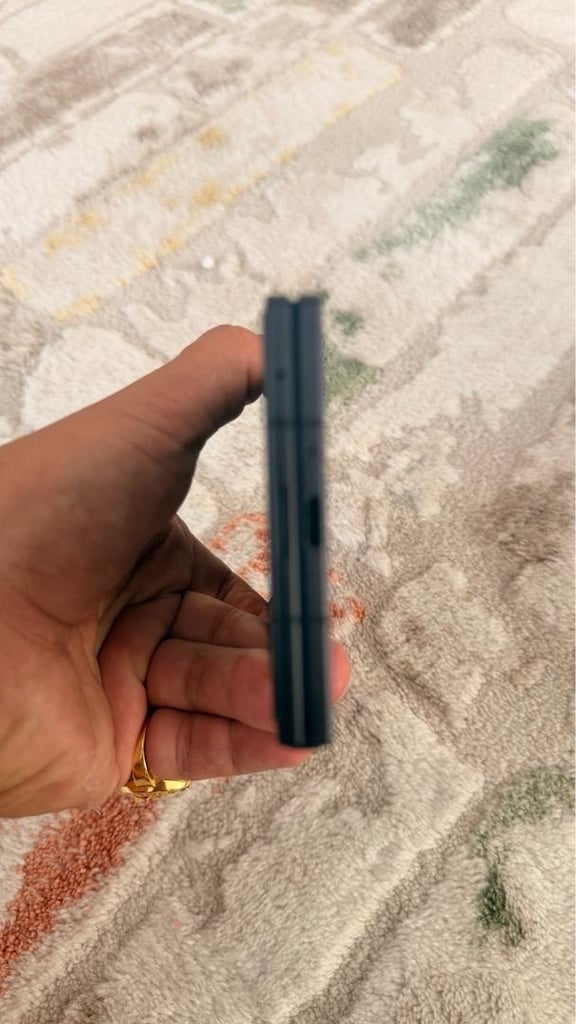 perşembeye kadar bu fiyat geçerli Z fold 7 1TB Türkiye cihaz garantili - 7