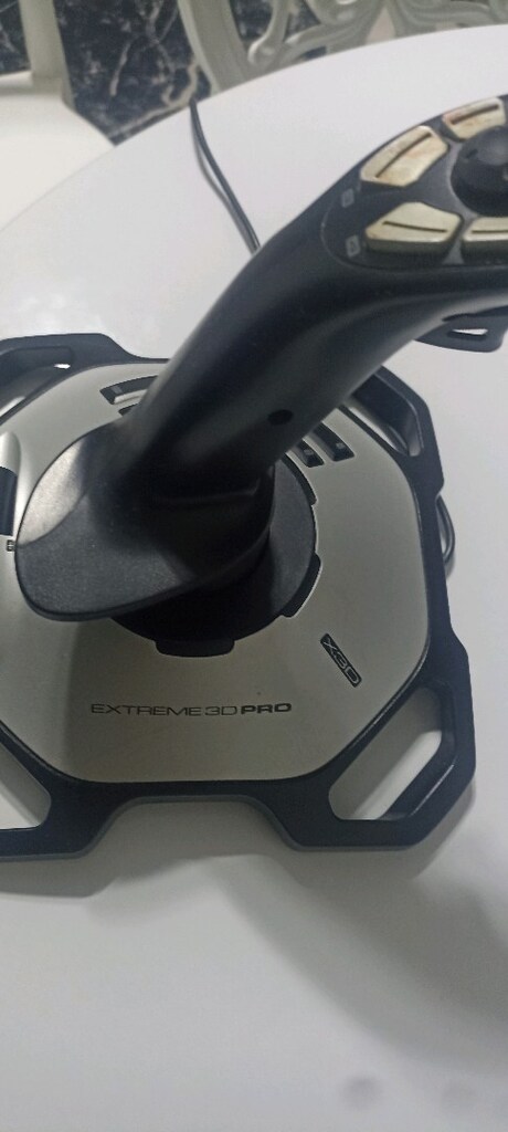 logitech 3D pro joistic - 4