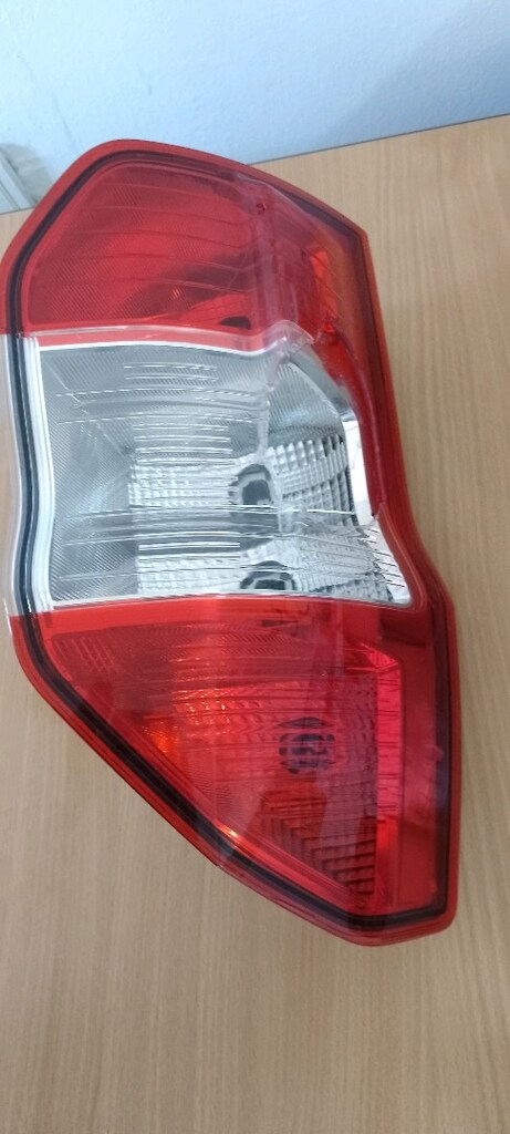 FORD COURİER ARKA SOL STOP LAMBASI - 4