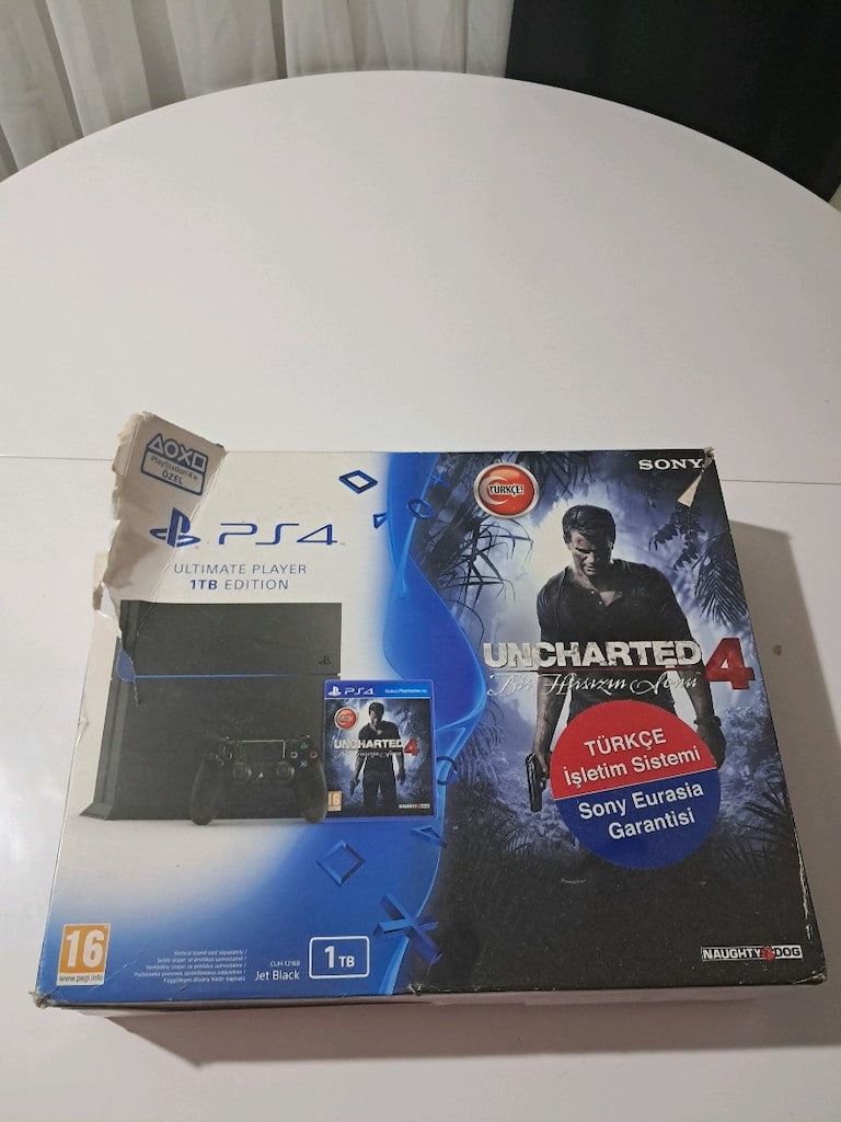 İlk Sahibinden Sorunsuz PS4 + 3 Kol - 4