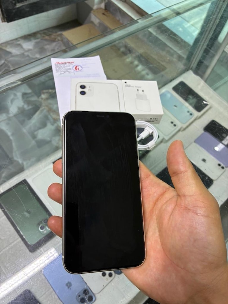 MÜHENDİSCELL’DEN YURTİÇİ İPHONE 11 HATASIZ KUTULU FATURALI - 2