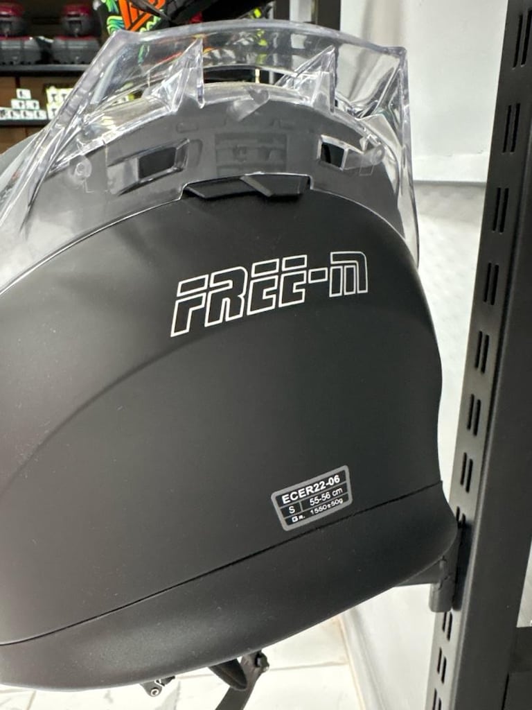 çene açılır siyah kask - 3