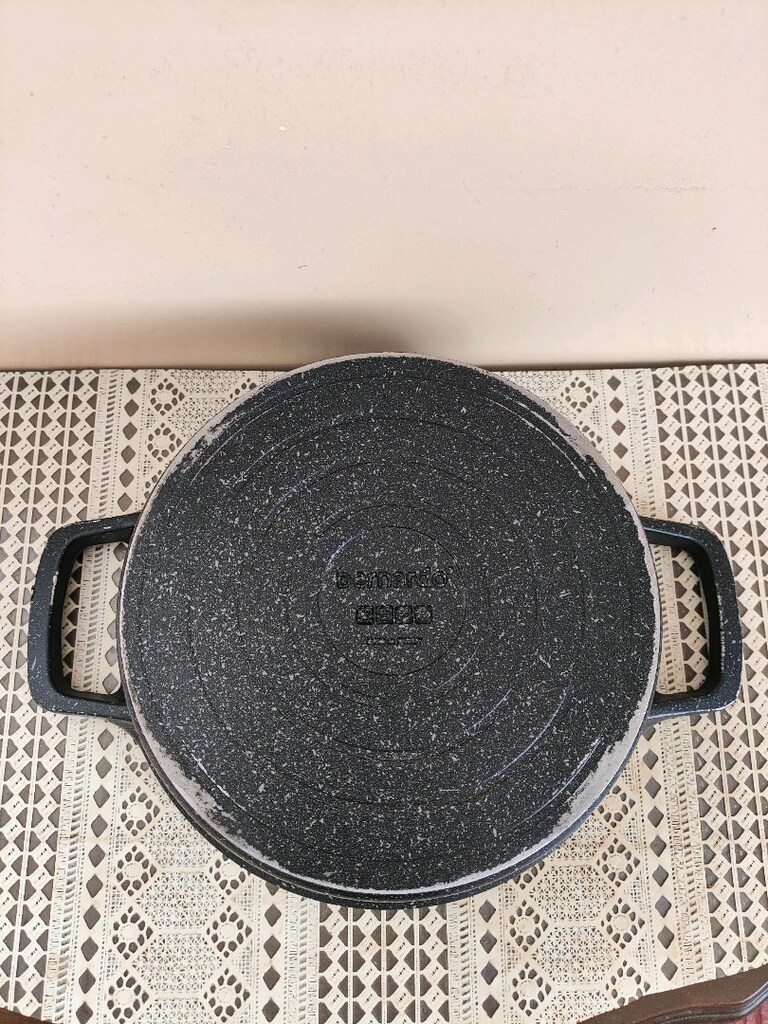 DÖKÜM TENCERE 25 cm - 4