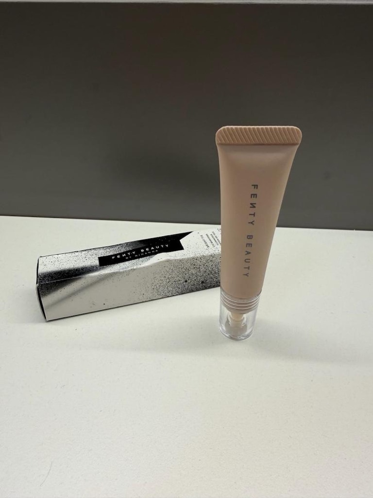 Fenty Bright Fix Likit Göz Altı Kapatıcı (Concealer/Brightener) 02 no - 2