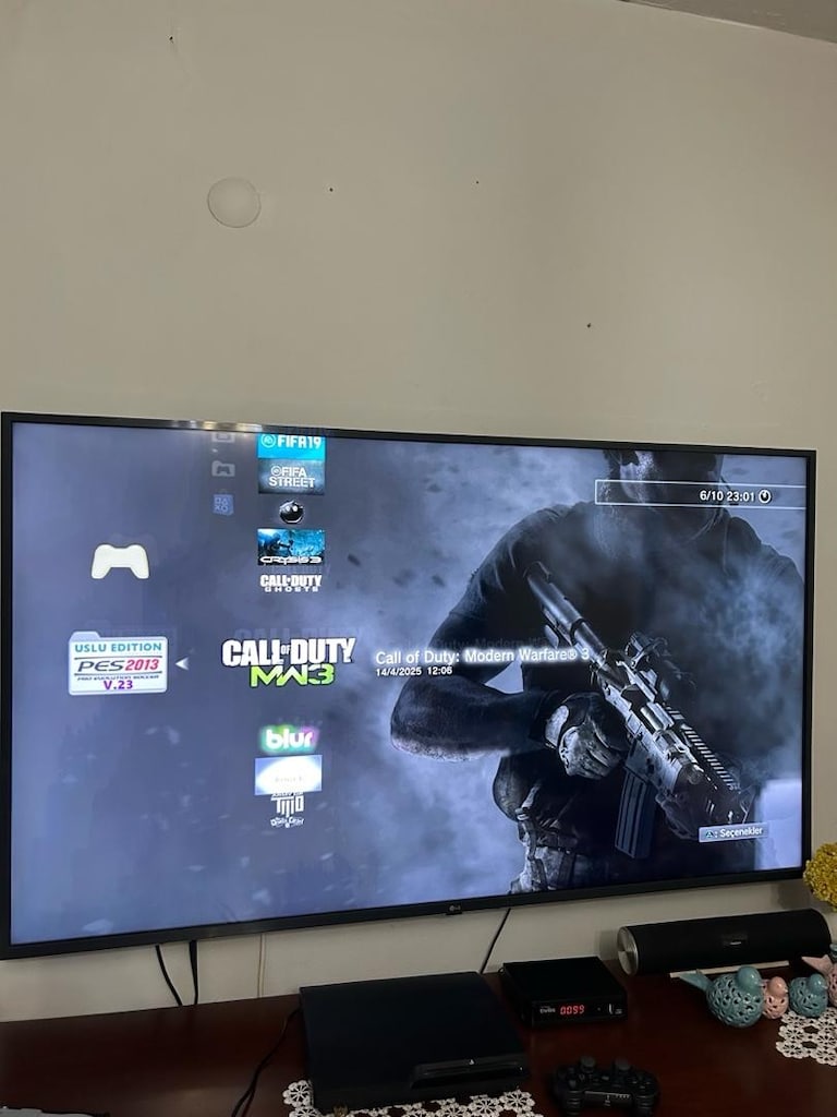 PS3 iki kol ve içinde güncel oyunlar yüklü - 12