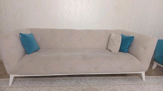 koltuk ve yemek masası takımı