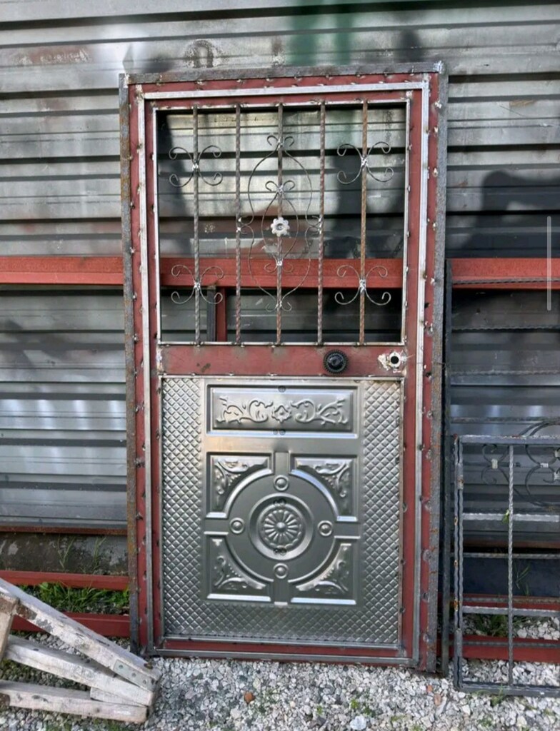 Demir kapı - 2