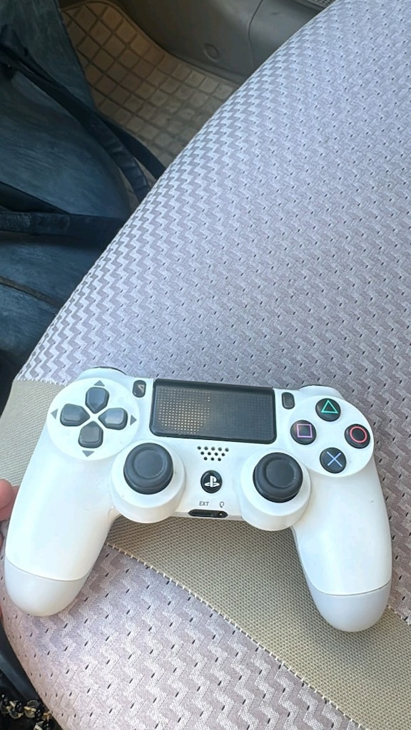 bu fiyata kaçmaz az kullanılmış PS4 pro - 4