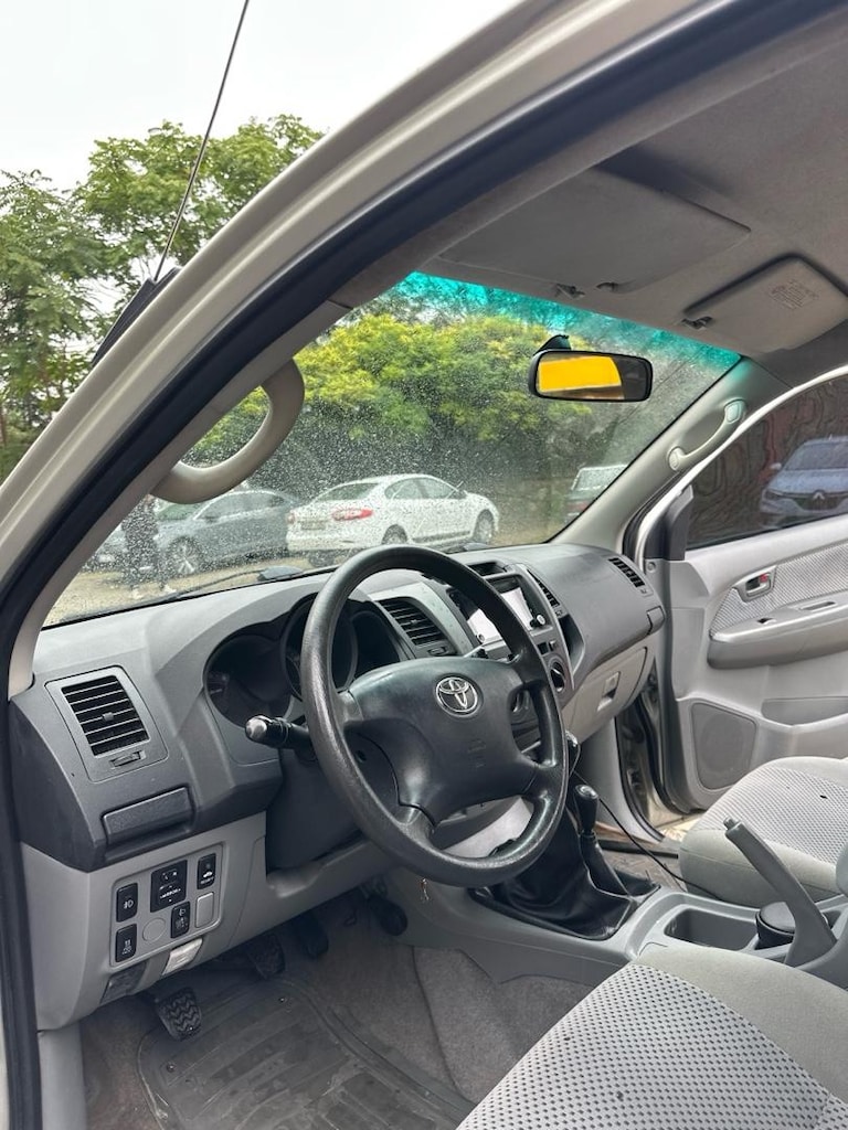 Toyota Hilux 2.5 D4-D 4x4 - 8