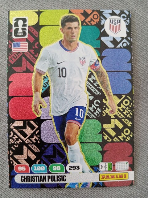 Panini FWC Momentum Pulisic kartı