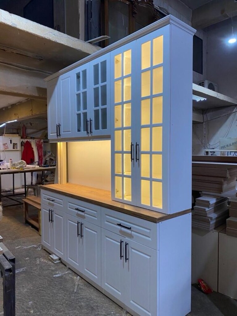Cam Kapaklı Mutfak Dolabı – LED Işıklı Büfe Ünitesi - 2