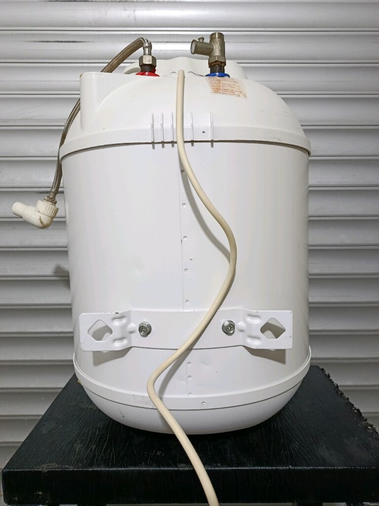 Vestel 60 Litre Termosifon Yepyeni Sadece 1 sene kullanıldı. - 5