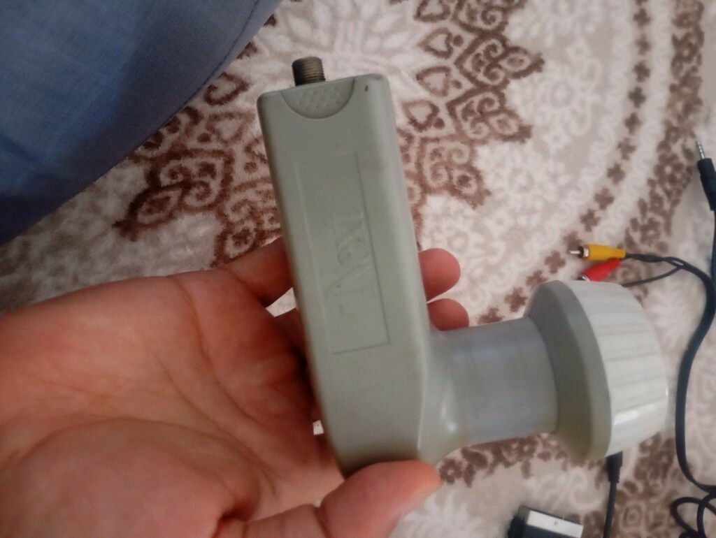 Siyah kablolu, çoklu RCA bağlantı uçlu bir set ve adaptör parça amaçlı - 4