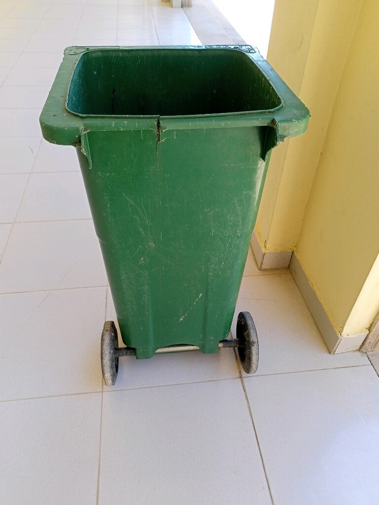 çöp kovası - 2
