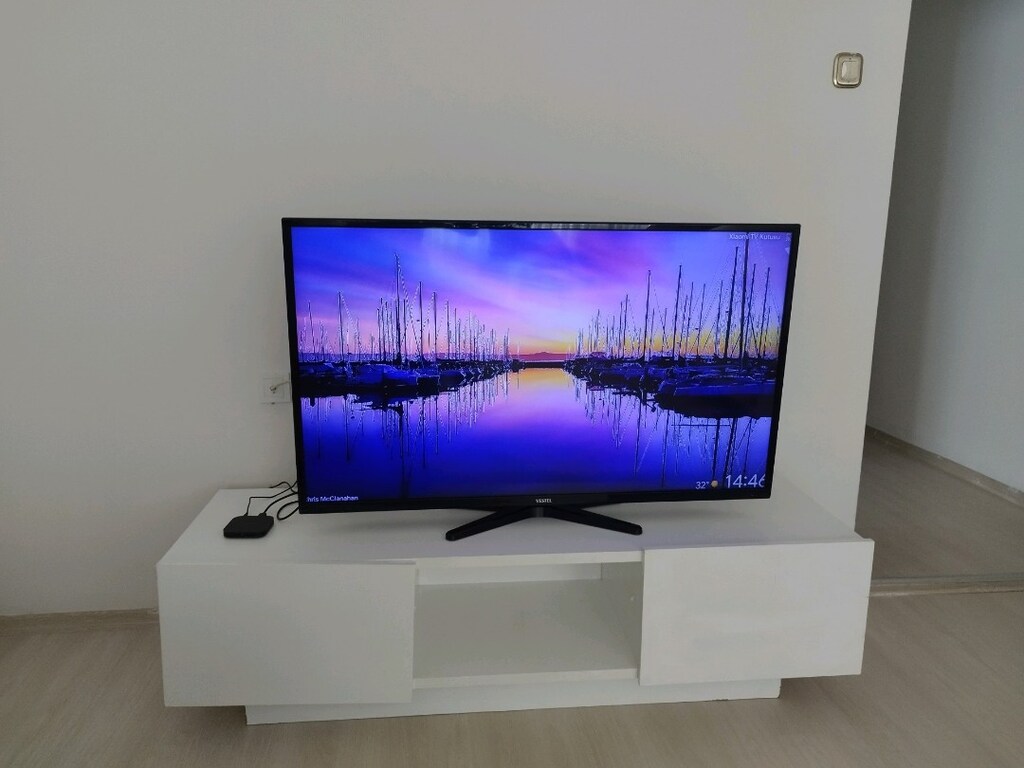 Vestel 49 inç tv acil satılık - 2