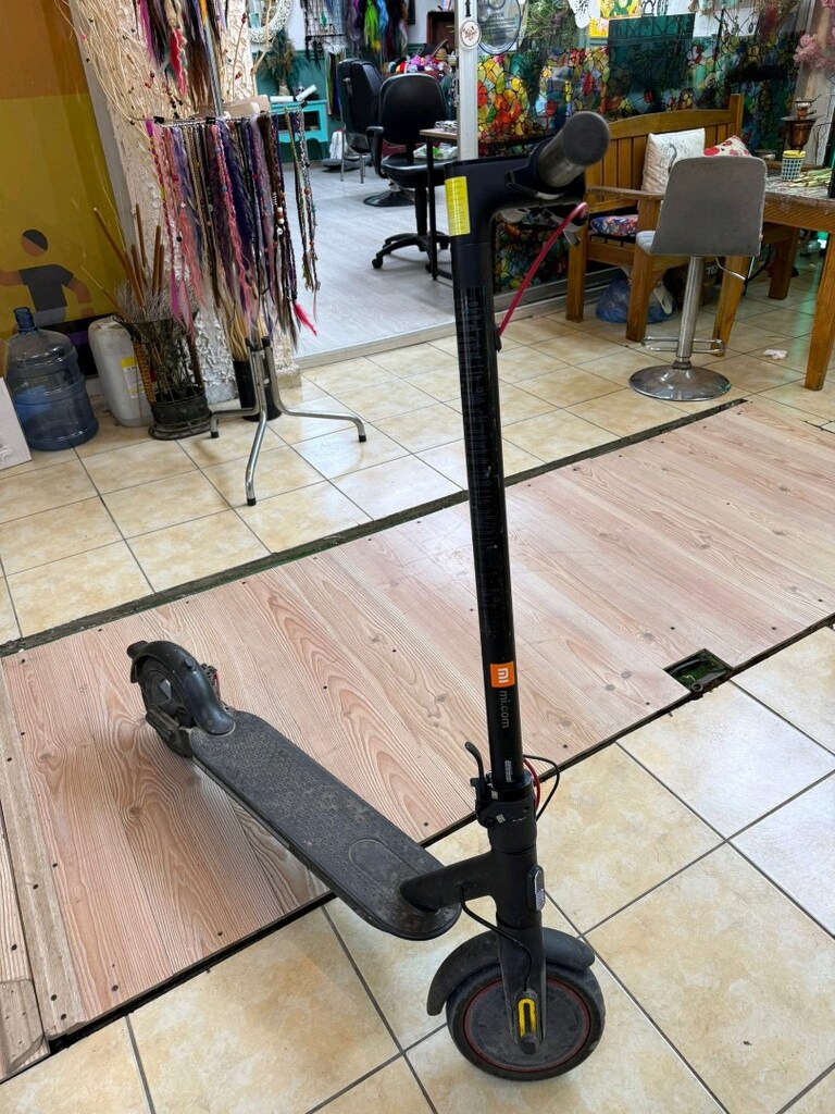 XIAOMI SCOOTER PRO 3 - 2
