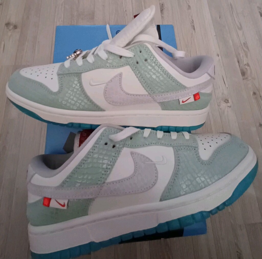 #Nike Dunk Low LX Year of the Dragon - 4