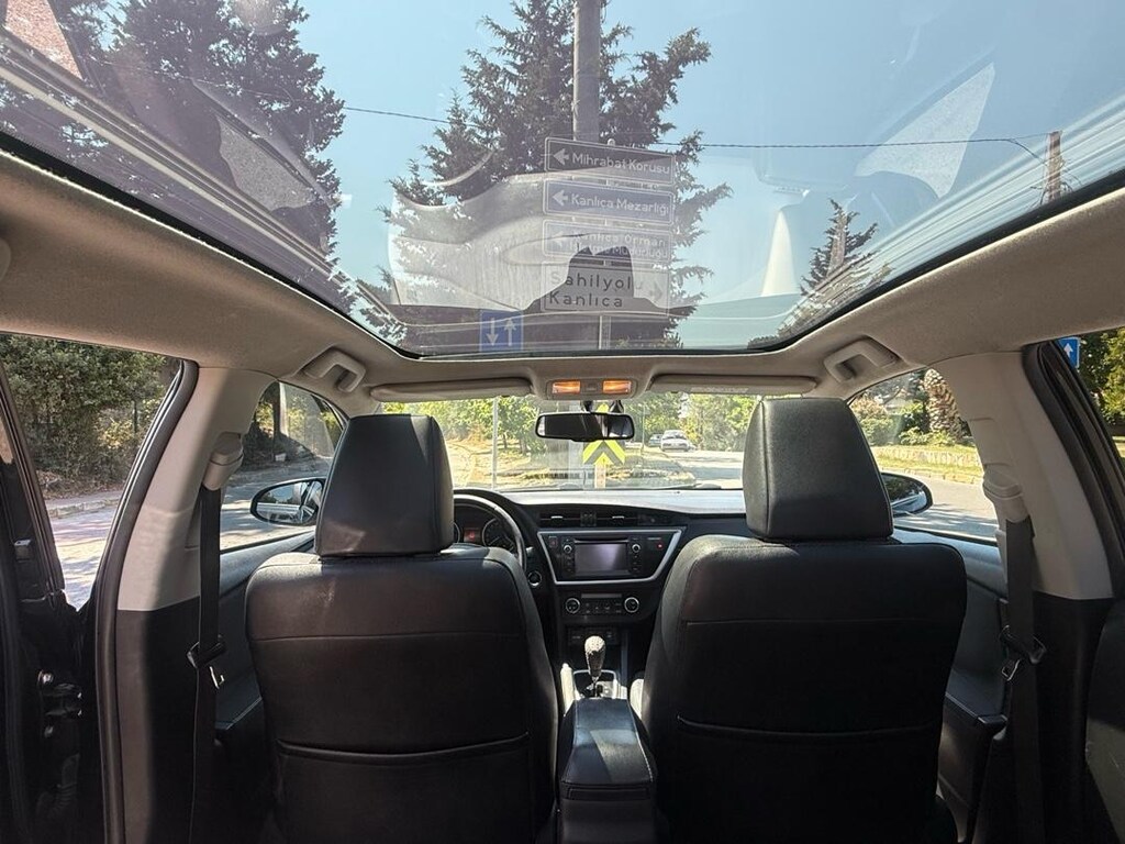 Sahibinden Toyota Auris 1.4 D-4D Premium 2013 Model - 11