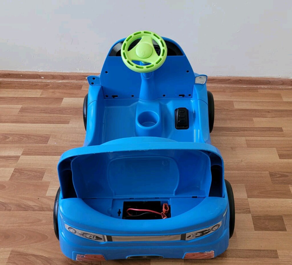 MÜKEMMEL KALİTEDE AKÜLÜ ARABA - 5