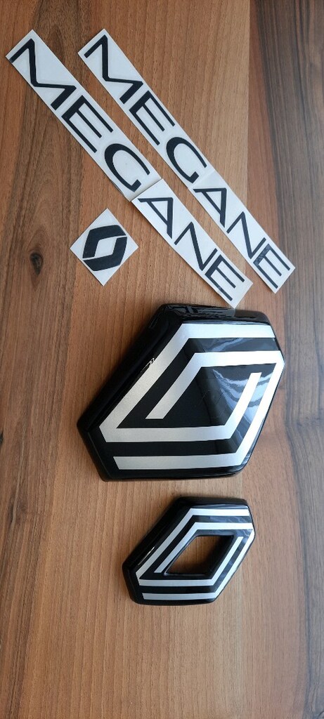YENİ MEGAN 4 LOGO TAKIMI - 5