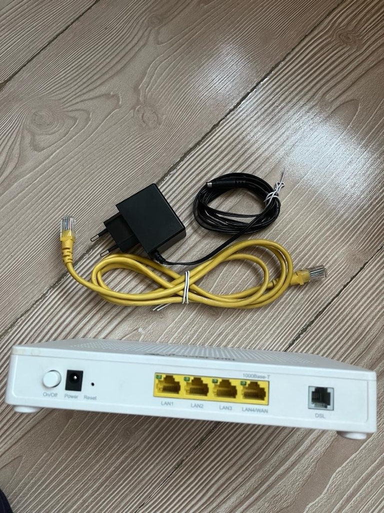 ZTE ZXHN H168A VDSL MODEM - 2