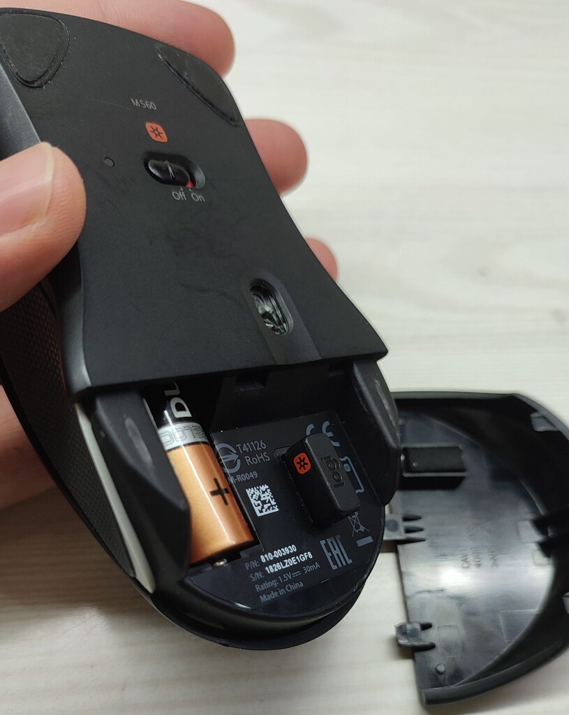 Logitech M560 kablosuz mouse Unifying alıcı ile - 5