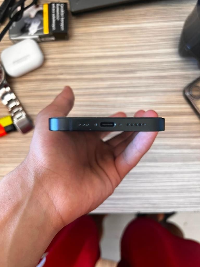 6 aylık temiz iphone 16e 128GB - 5