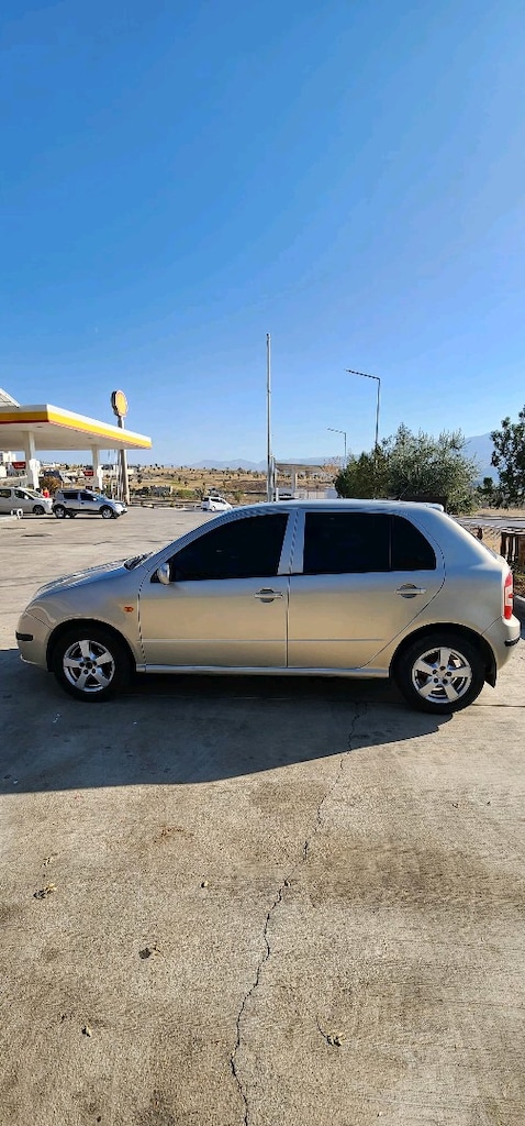 Skoda Fabia - 4