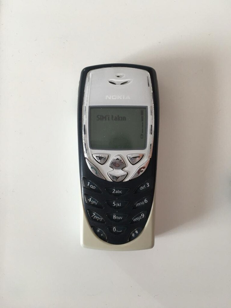 Nokia 8310 Retro Tuşlu Cep Telefonu - 6