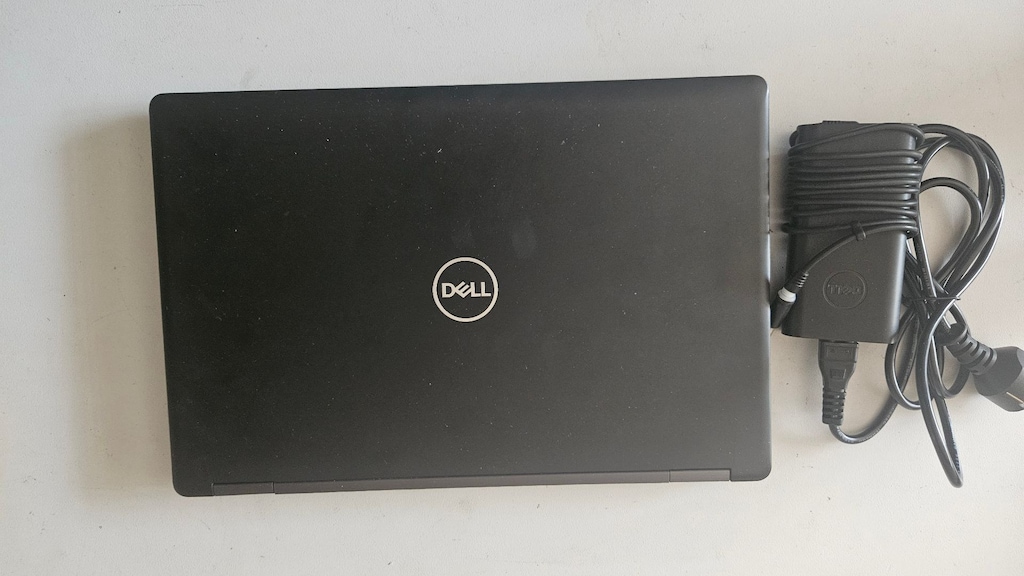 Dell İ5 8.Nesil 8 GB DDR4 Ram 512 GB M2 SSD FULL HD Ekran Temiz - 2