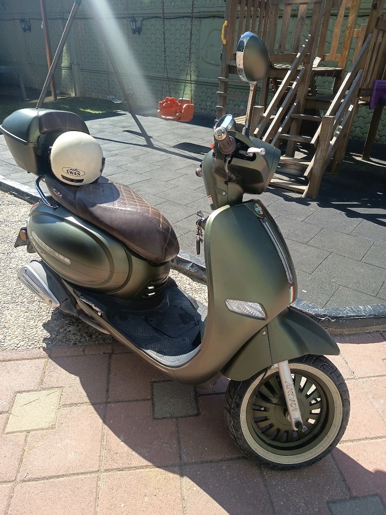 Arora cappucino Motor scooter - 2